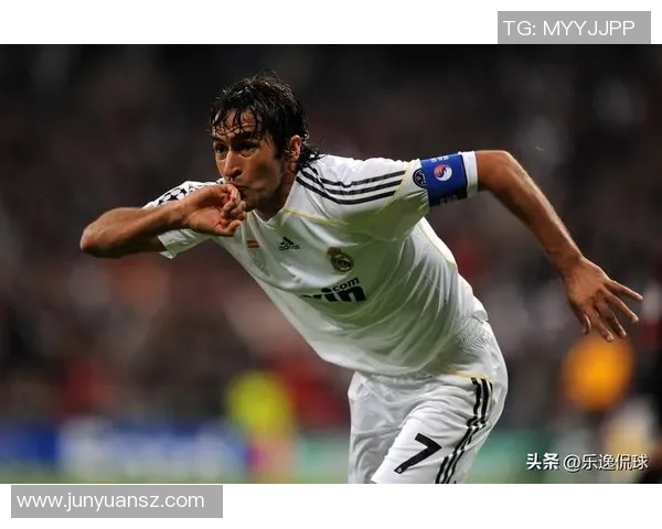 足球三十二号球员大盘点:探索世界足坛三十二号球星的传奇故事