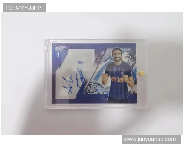 足球球星卡银折收藏价值分析与投资前景探讨